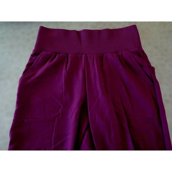 Nike Yoga CJ3827-681 Women Sz Medium  Flow Hyper 7/8 Pants Bottom Maroon Red $90 - Picture 10 of 12
